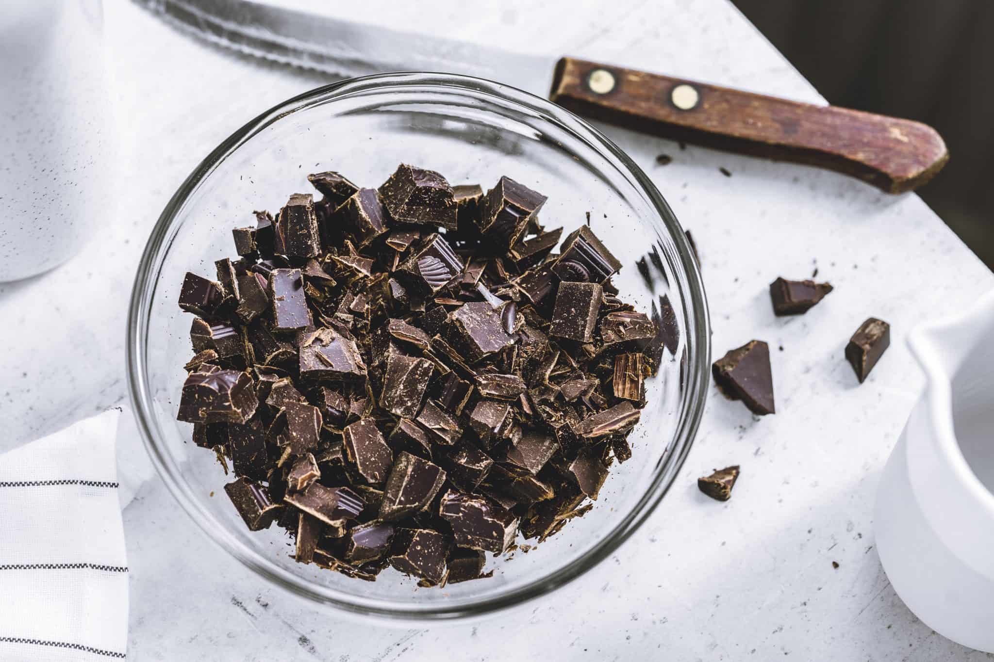 Dark chocolate is a good source of iron for heart health