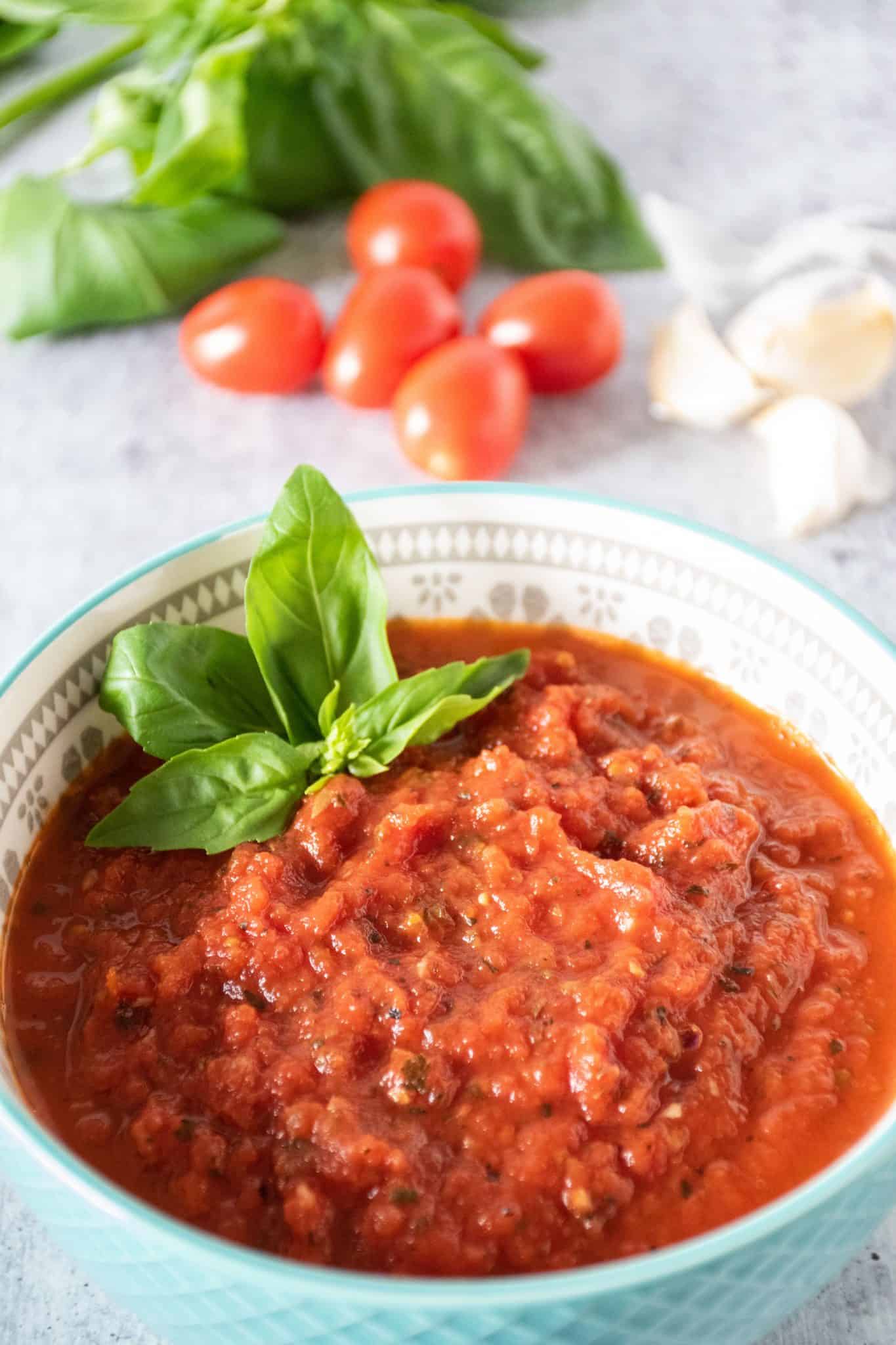 https://beingnutritious.com/wp-content/uploads/2021/04/Marinara-Sauce-7-scaled.jpg